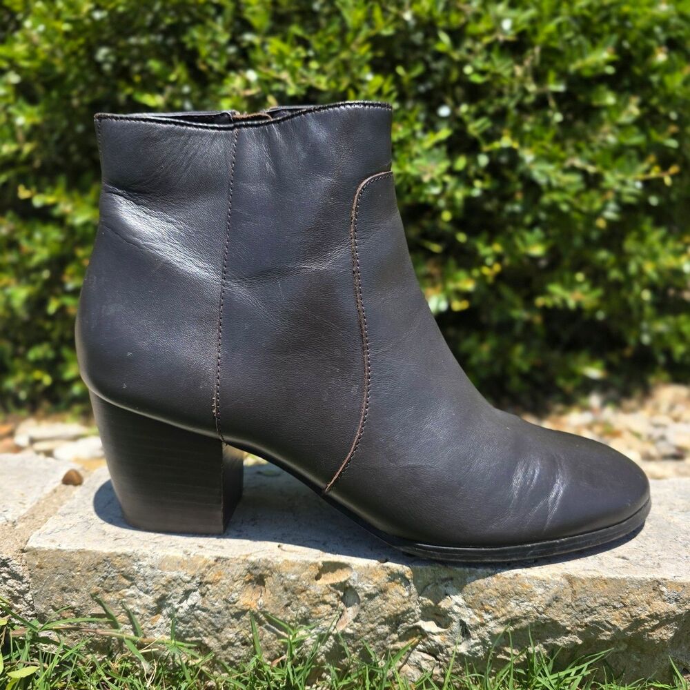 J Jill dark brown leather ankle bootie Boots size 9.5 M Minimalist Quiet Luxury